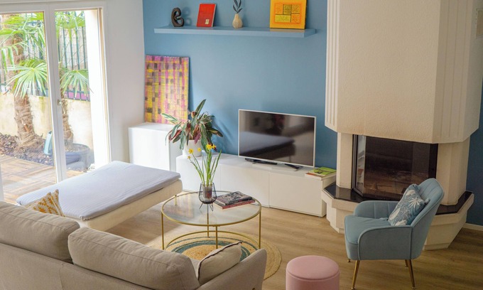 Petit-Ivry House | Spacious house, garden and parking, Paris 500m away