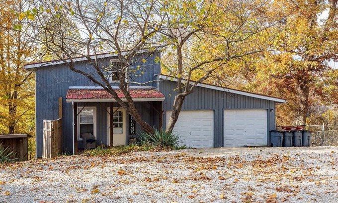 Sloans Valley Cabin | Spacious House on the Water - Lake Cumberland