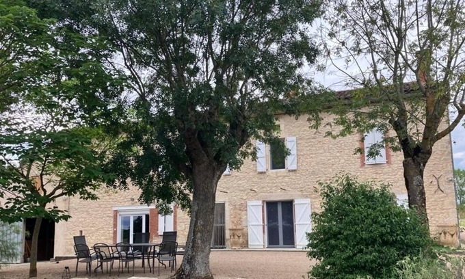 Frausseilles House | SPACIOUS HOUSE - QUIET - GARDEN