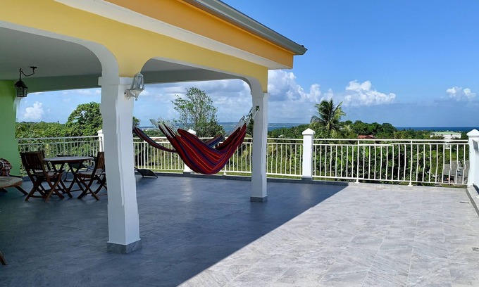 Petit-Bourg House | Spacious house with a beautiful unobstructed view of nature and the sea