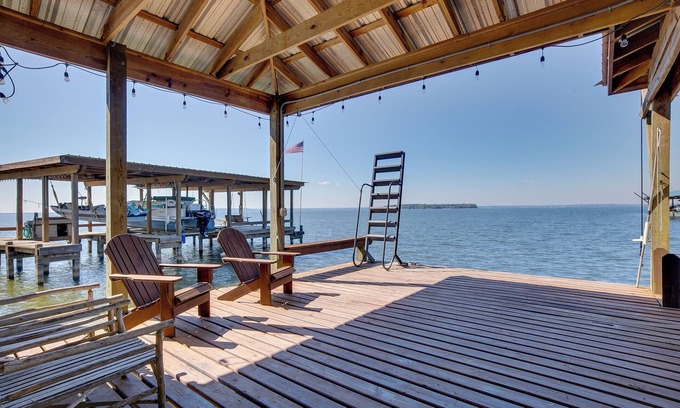 West Livingston House | Spacious Livingston Home w/Private Boat Dock