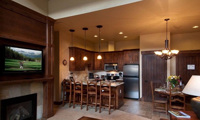 Breckenridge Cabin | Spacious Luxury Two-Bedroom at Grand Lodge at Peak 7!