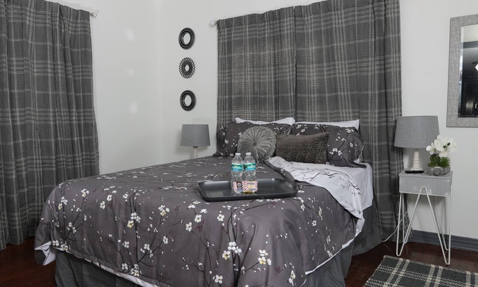 Tallahassee House | Spacious Mid-Cent Home, Close to FSU/Stadium, FAMU, TCC, Capitol and Hospitals