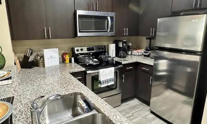 Millenia Apartment | Spacious Midtown 2B/2B near the Best Attactions