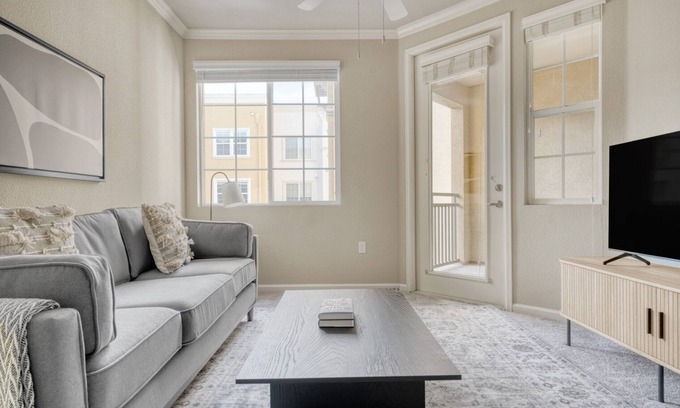 Milpitas Apartment | Spacious Milpitas 2BR w/W/D, Parking & Gym, near highways, by Blueground
