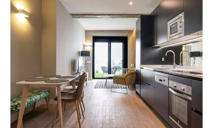 Ciudad Jardin Apartment | Spacious modern apartment with terrace