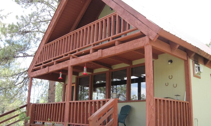 San Juan River Village House | Spacious Mountain Home, Views, Close to Skiing, Frpl. Reliable Starlinks Wifi.