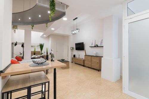 Montolivet Apartment | Spacious OCEANOGRAFIC Flats Valencia