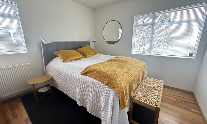 Heimar Apartment | Spacious one bedroom apartment in Sólheimar in Reykjavik - Birta Rentals