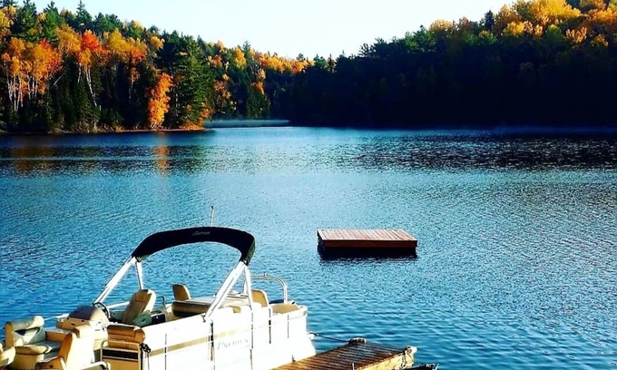 Hastings Highlands Cottage | Spacious open concept 3 bedroom cottage on beautiful Baptiste Lake