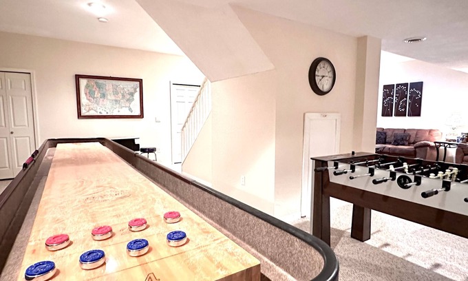 Harbor Springs House | Spacious Pet Friendly Home w/Game & Exercise Room