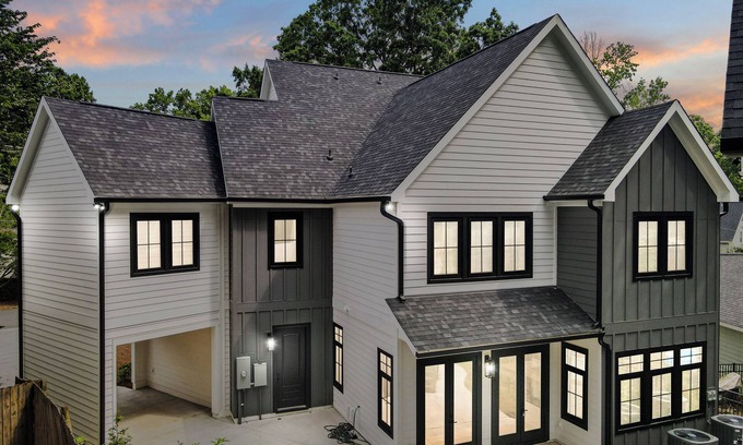Charlotte House | Spacious Plaza Midwood 5-bedroom Dream House in Charming Charlotte