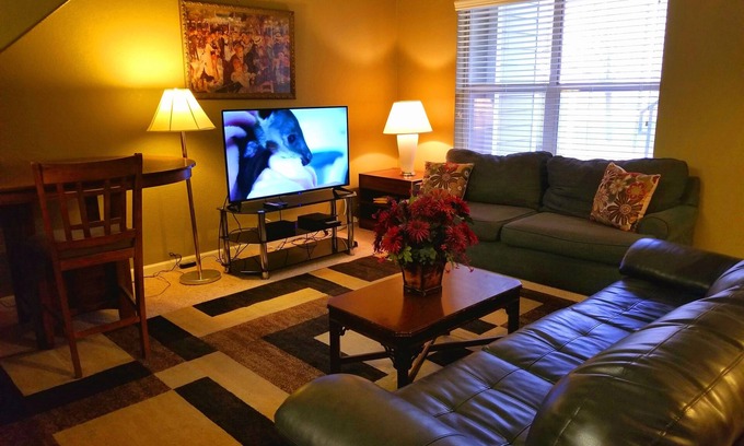 Dupont House | Spacious pool Condo In Denver Near downtown and airport