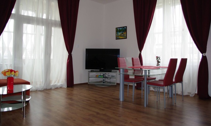 Nusle Apartment | Spacious Prague view apartment 106 sqm