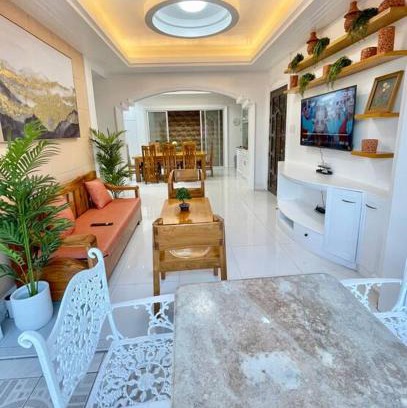 La Paz Apartment | SPACIOUS Prime Location with FREE Parking