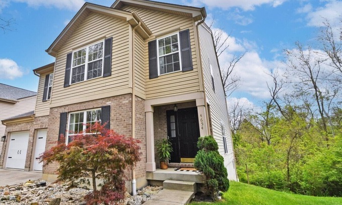 Roselawn Finance House | Spacious, Quiet & Location! – Great for Long Stays