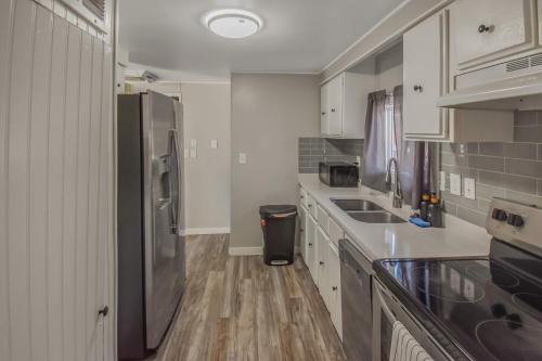 Federal Heights House | Spacious ranch on large lot near water world