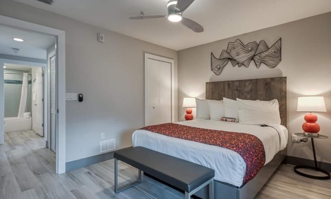 Treasure Island Hotel | Spacious Resort Suite w/Full Kitchen & Stunning Sunsets in Treasure Island