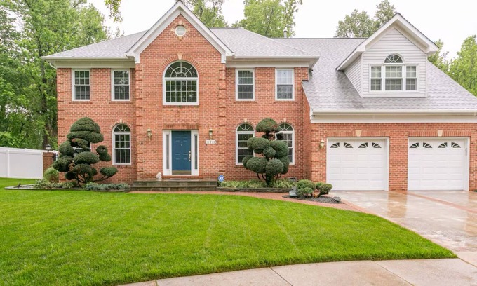 Fort Washington Bed & Breakfast | Spacious Retreat with Pool Near Washington, D.C.