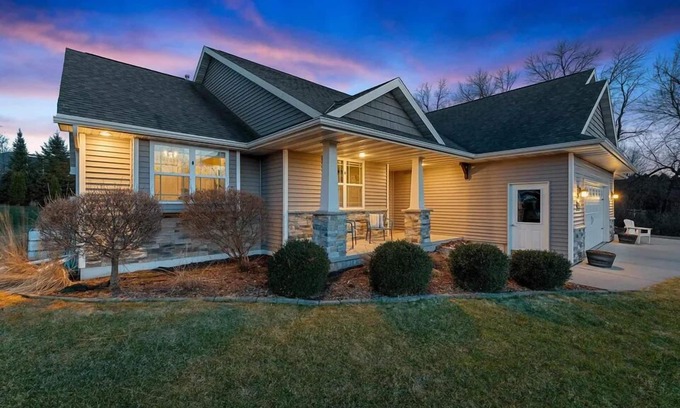 Green Bay House | Spacious Retreat Near Lambeau and Door County