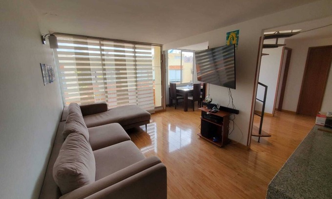 Suba Apartment | Spacious room with private bathroom and balcony