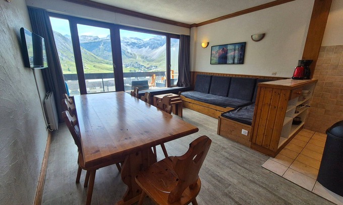 Tignes le Lac Apartment | Spacious Ski-In/Ski-Out Apartment with Balcony in Heart of Tignes le Lac