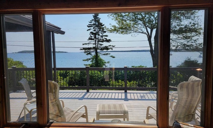 Boothbay Harbor House | Spacious Spruce Point Waterfront Retreat: Walk to the Inn & Enjoy Easy Access to Boothbay Harbor!