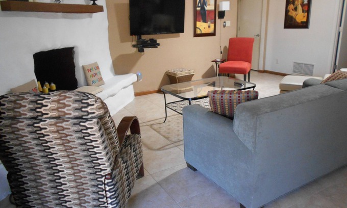 Fountain Hills House | Spacious Stylish 1 level 3/2 Patio Home, Storage Pool Hot Tub Not a condo.
