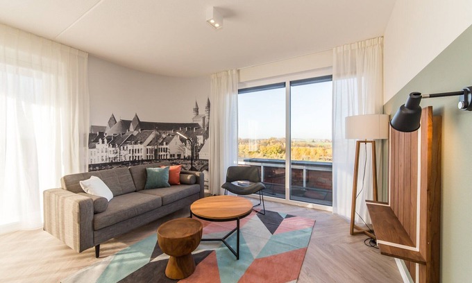 Maastricht Apartment | Spacious suite just 4km from Maastricht