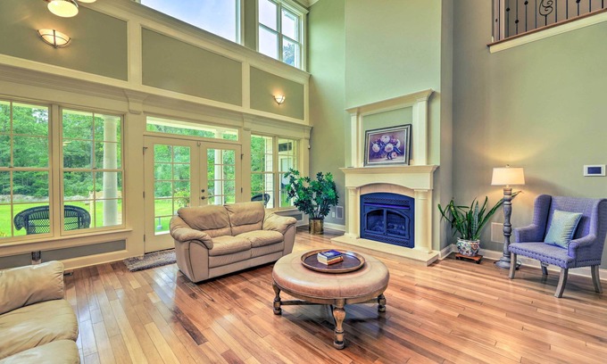 Trenton House | Spacious Trenton Home w/Pond on 20 Acres!