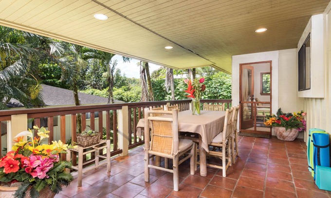 Kilauea House | Spacious tropical estate with lanais - located just steps from the beach