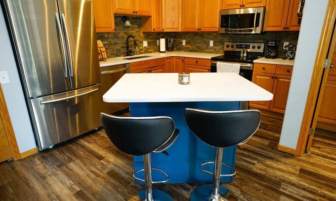 Fargo House | Spacious Twin Home near West Acres and Sanford Medical Center