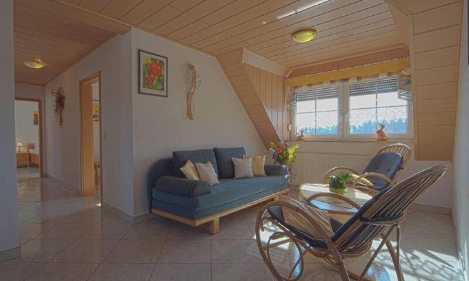 Pleinfeld Apartment | Spacious vacation apartment (85sqm) with covered elevated terrace