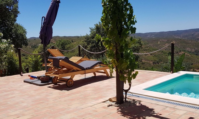 Fonte do Bispo House | Spacious views of peace and relaxation at Casa Al Caria
