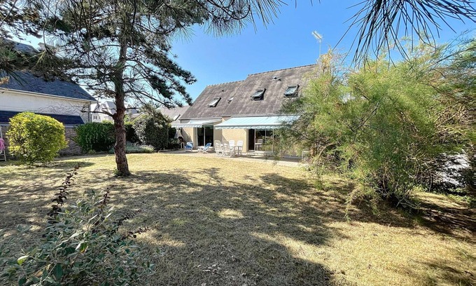 Jullouville-les-Pins House | Spacious Villa 6 rooms - 9 people - 50m from beach
