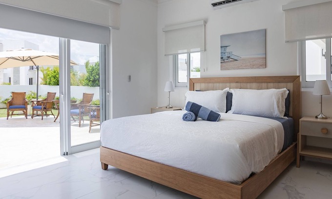 Los Brazos Villa | Spacious Villa in prestigious private development