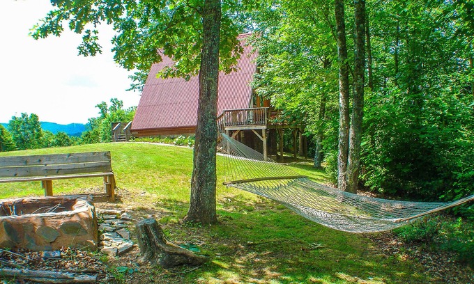 Lansing Cabin | Special March Savings - Haven Ridge