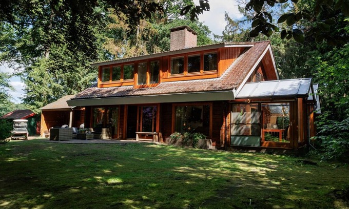 Soest Old Town Ski Chalet | Spectaculair gelegen Jagerhuys incl. gebruik Finse sauna