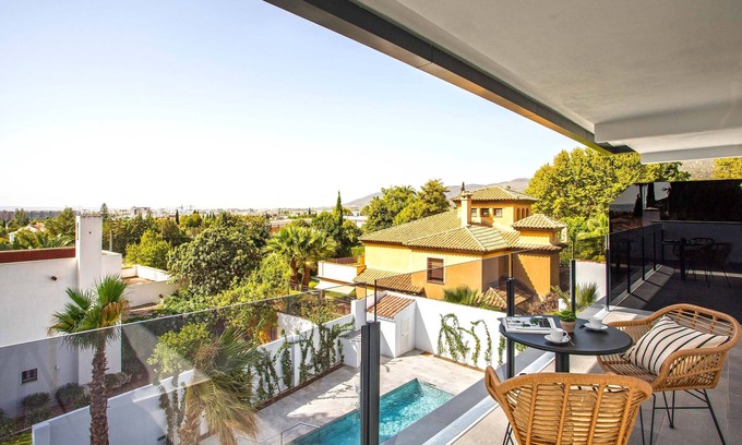 Distrito Norte Sierra Apartment | Spectacular 2 BD with 2 terraces, pool and parking. Arruzafa VIII