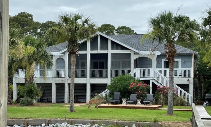 Saint Helena Island House | Spectacular 5-Star on the creek home, 6 cards and Golf Cart with full week stay