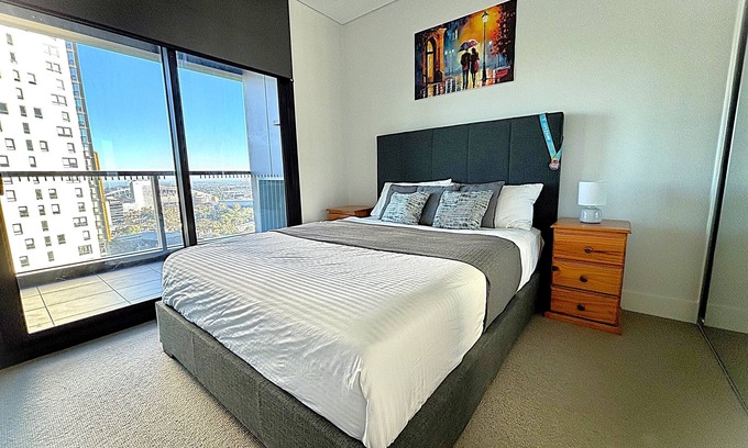 Sydney Olympic Park Apartment | Spectacular views of this amazing Olympic Park apartment (entire place)