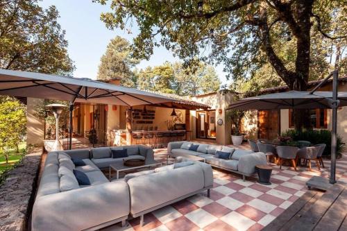 Valle de Bravo House | Spectacular House with Jacuzzi and Huge Garden