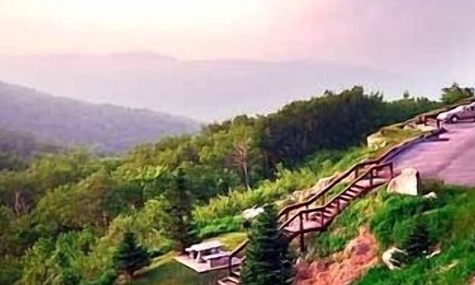 Sugar Mountain Condo | Spectacular Mile High View,Free Wifi-Pool-Smart Tvs-W&D-Gym-No hidden fees !