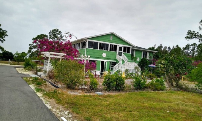 Rural Estates House | Spectacular place in Golden Gates Estates