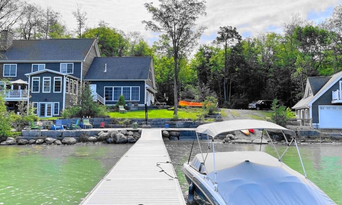 Trent Lakes Cottage | Spectacular Sandy Lake Luxury Lake Home