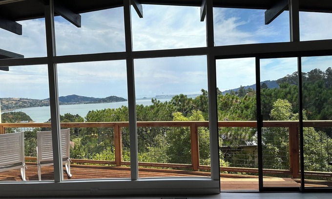 Strawberry House | Spectacular SF Bay Views in Newly Remodeled Home in Mill Valley