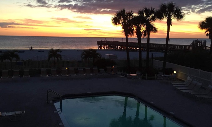 Indian Shores Condo | Spectacular Sunset Beach Getaway