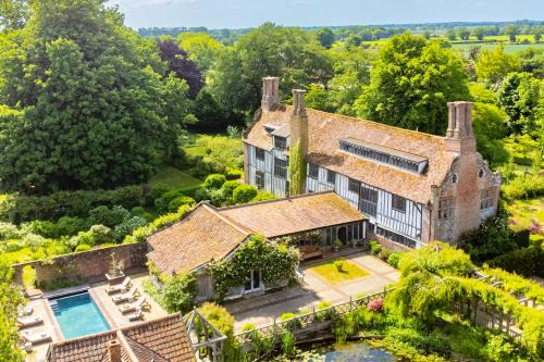 Eye Villa | Spectacular thousand year old Medieval manor house - Flemings Hall
