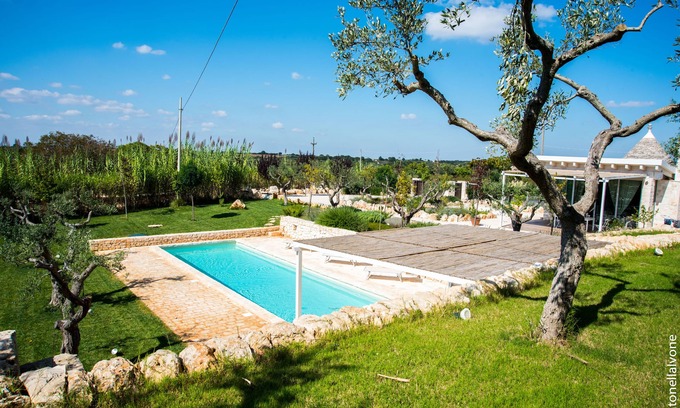 Alberobello Villa | Spectacular trullo with pool, WI-FI, AC and floor heating in Alberobello