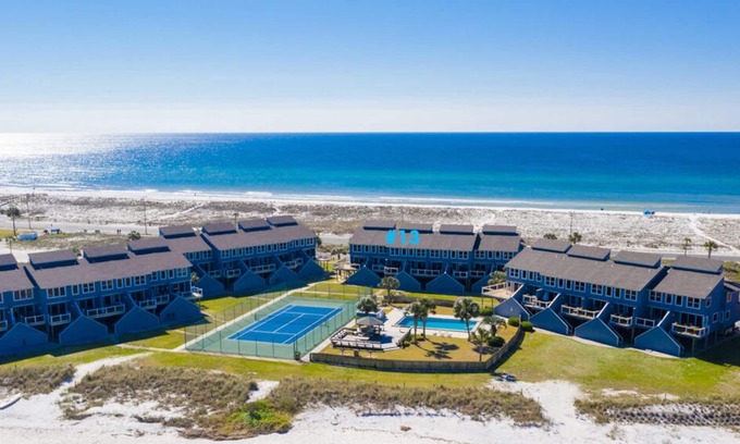 Pensacola Beach House | Spectacular Views from all Windows in this Sound Frond Condo; Pets Welcome!